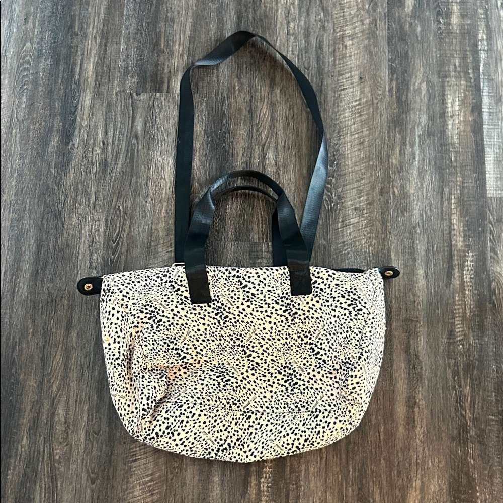 Chic Speckled Tote Bag with Black Accents - Picture 1 of 6